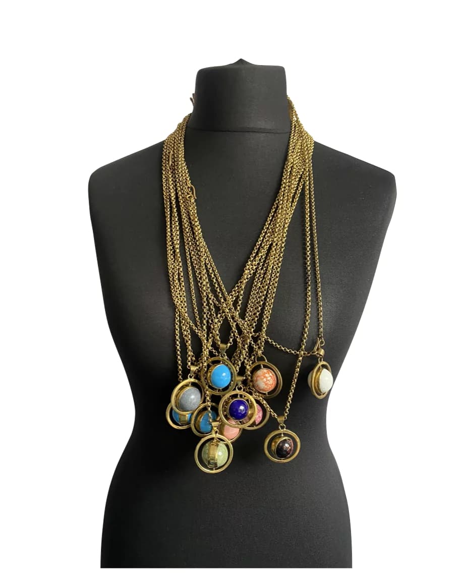 MRV42 - Globe Necklaces