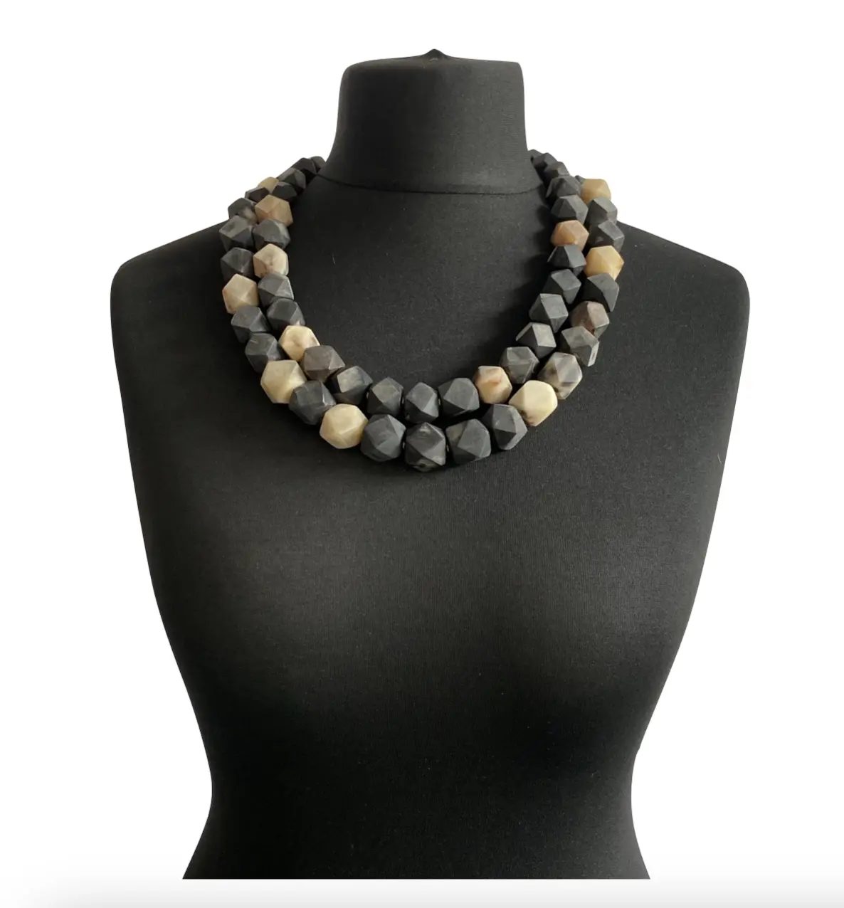 MRV14 - Matt Equestrian Bead Necklace